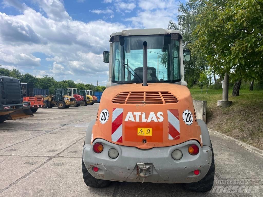 Atlas AR 75 Cargadoras sobre ruedas