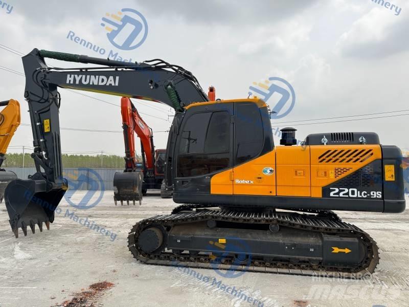 Hyundai R220-9S Excavadoras de cadenas
