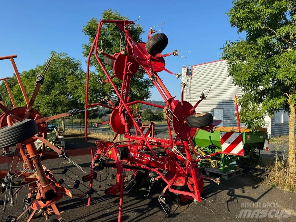 Lely LOTUS 770 Rastrillos y henificadores
