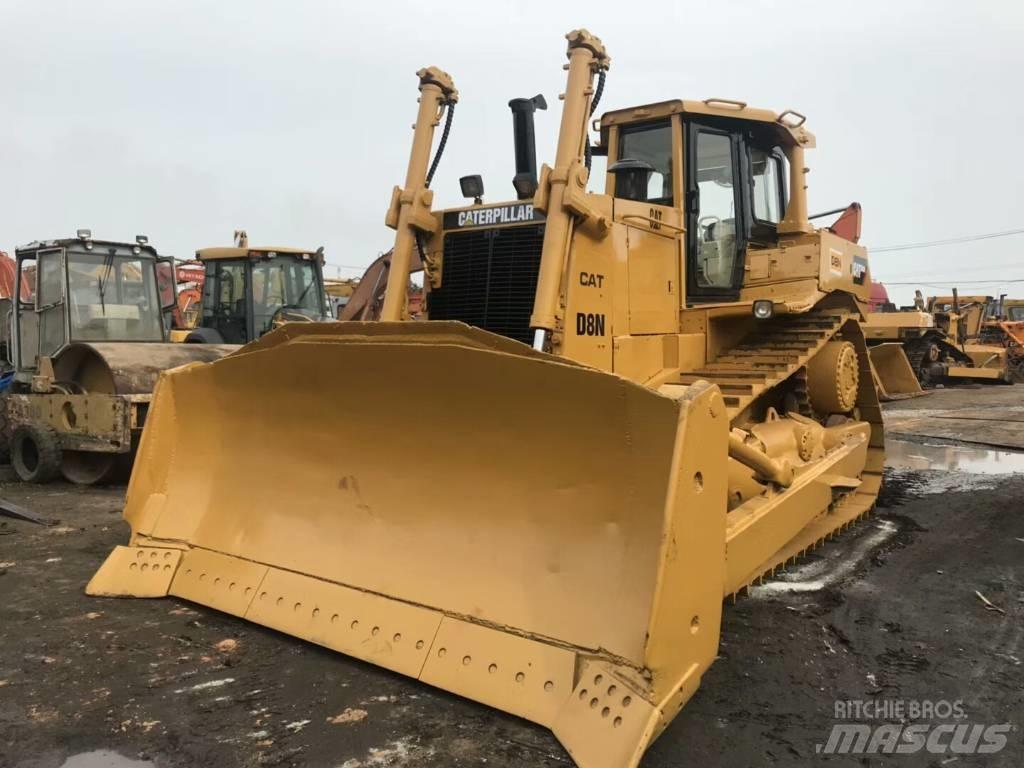 CAT D 8 N Buldozer sobre oruga