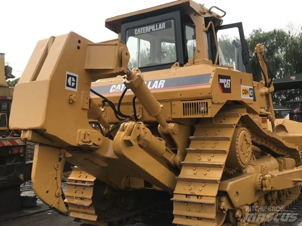 CAT D 8 N Buldozer sobre oruga