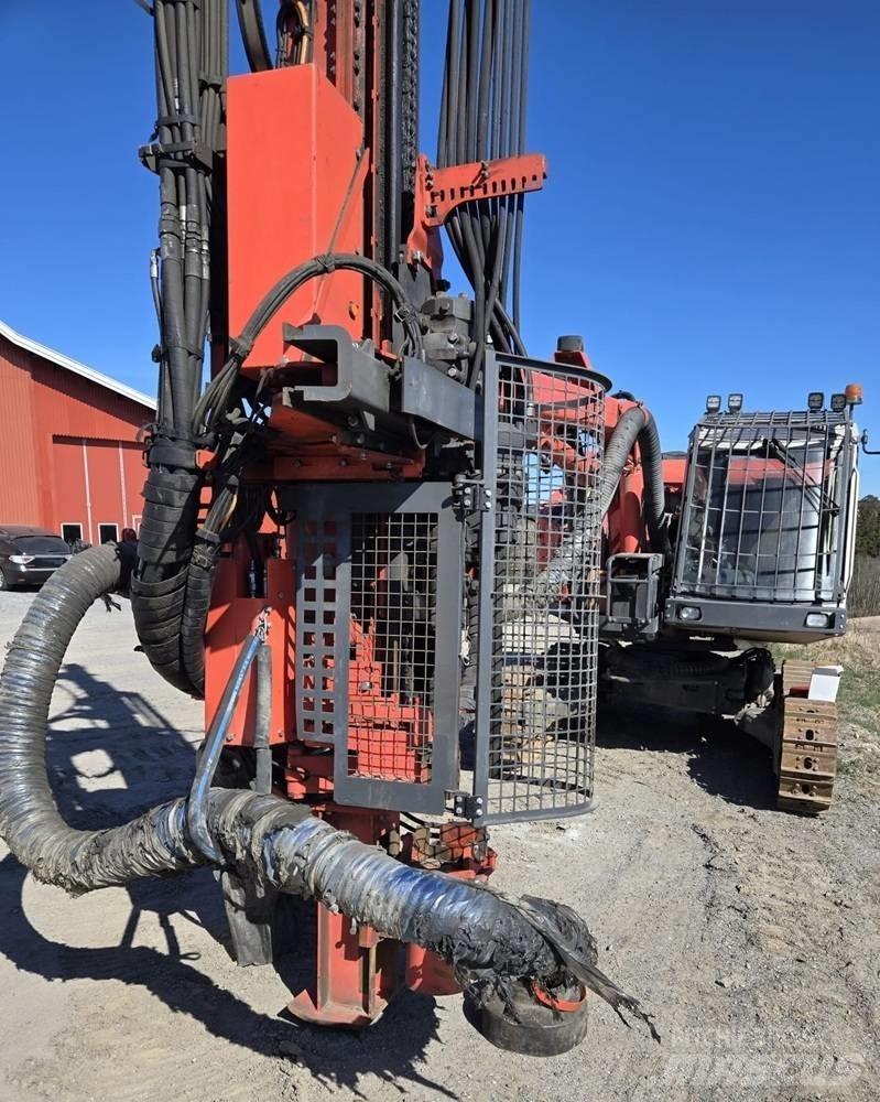 Sandvik Ranger DX800 Perforadores de túneles y minería subterránea