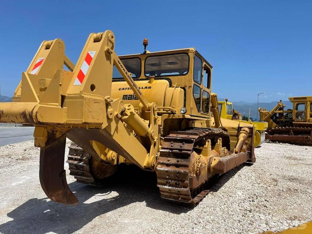 CAT D 9 G Buldozer sobre oruga
