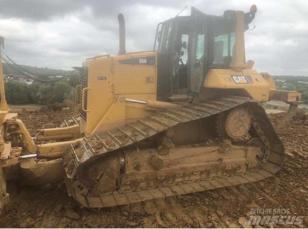 CAT D 6 N LGP Buldozer sobre oruga