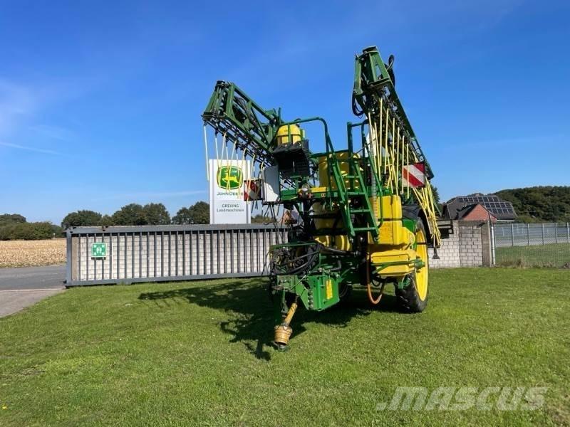 John Deere 824 Pulverizadores arrastrados