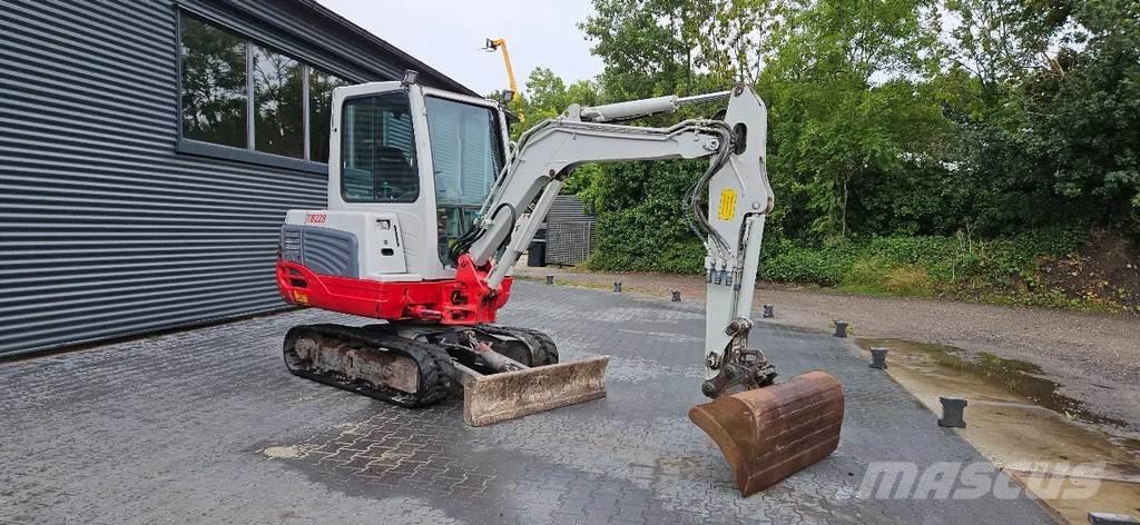 Takeuchi TB228 Mini excavadoras < 7t