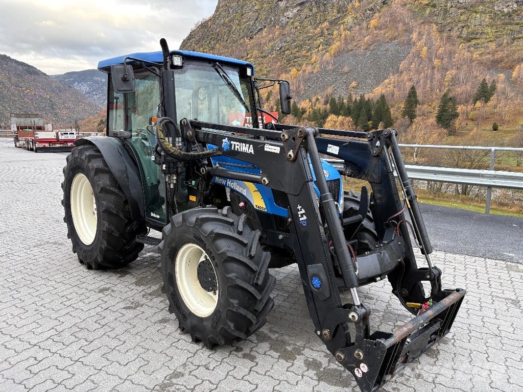 New Holland T4050 Tractores