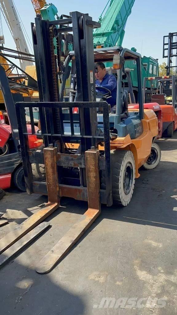 Toyota 5 ton Carretillas diesel