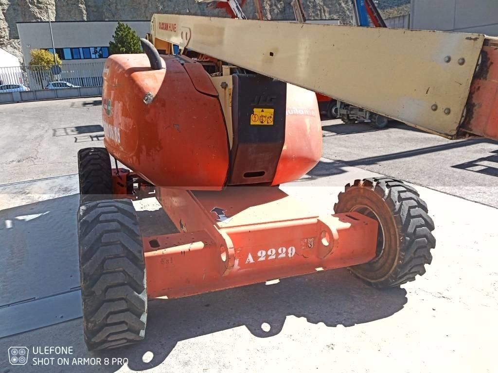 JLG 600 AJ Plataforma de trabajo articulada