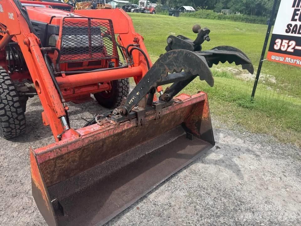 Kubota 3710 Tractores