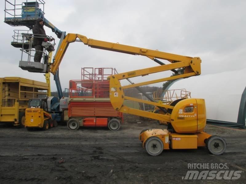 Manitou 170AETJ Plataforma de trabajo articulada