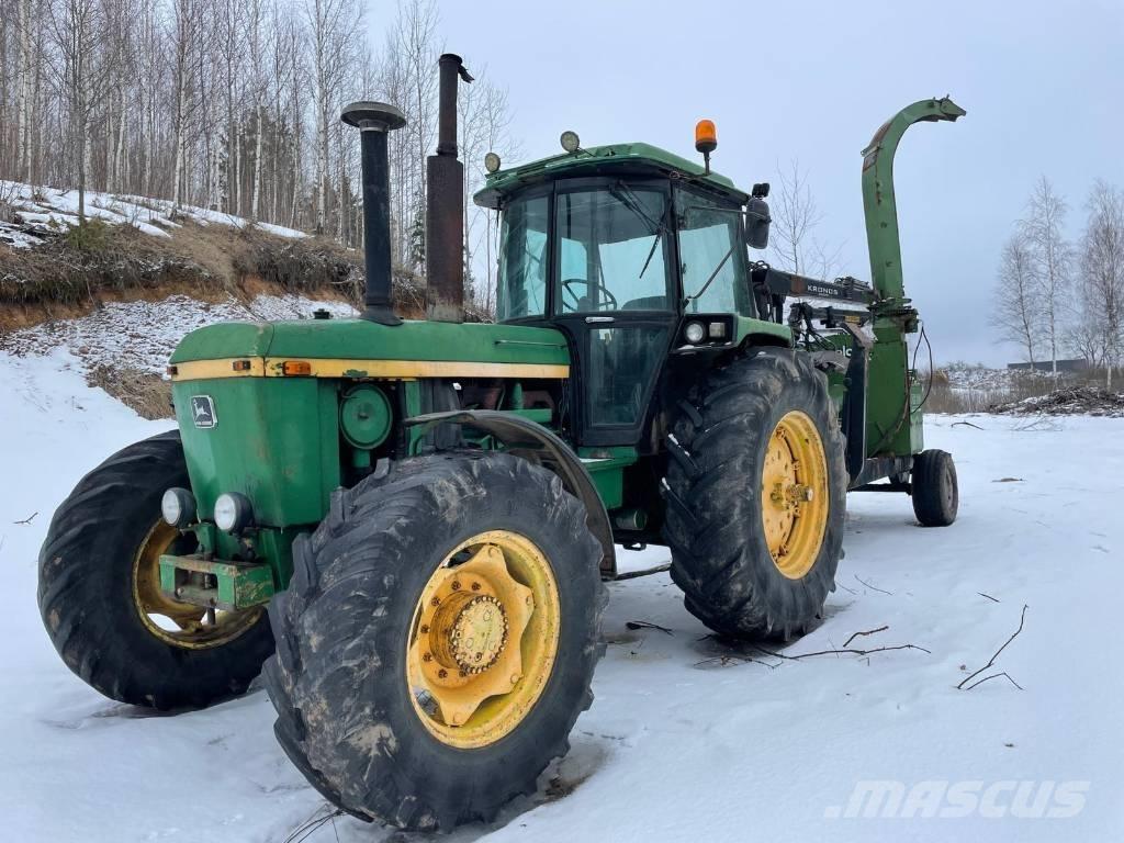 John Deere 4240 S Tractores