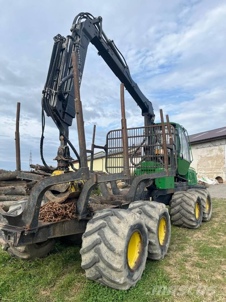 John Deere 810 E Autocargadoras