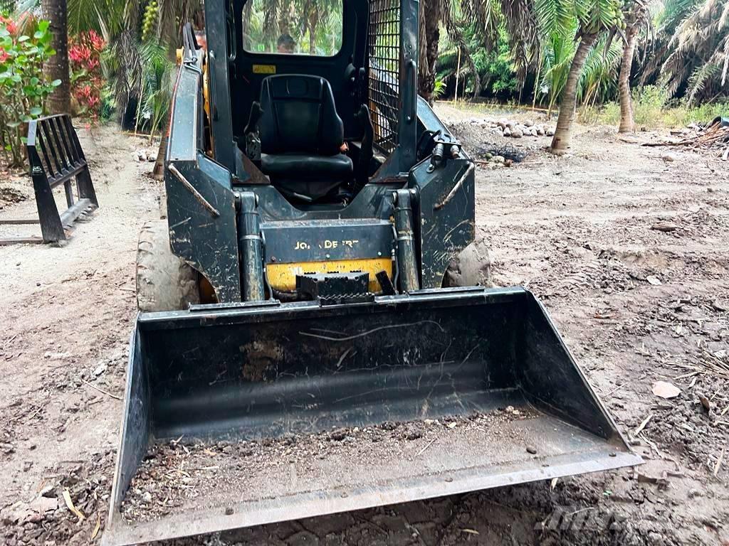 John Deere 312 Minicargadoras