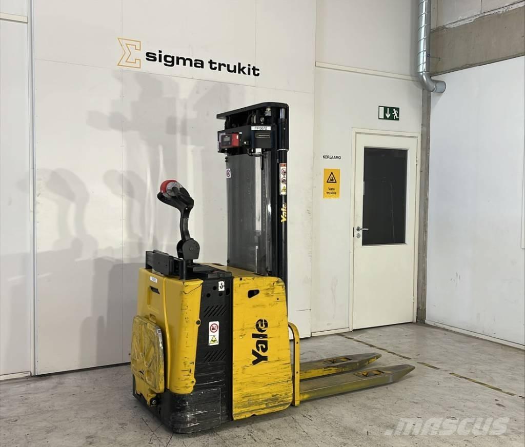 Yale MS 12 X Apiladores eléctricos autopropulsados