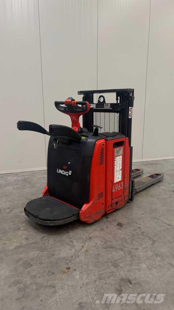 Linde D12AP Apiladores eléctricos autopropulsados