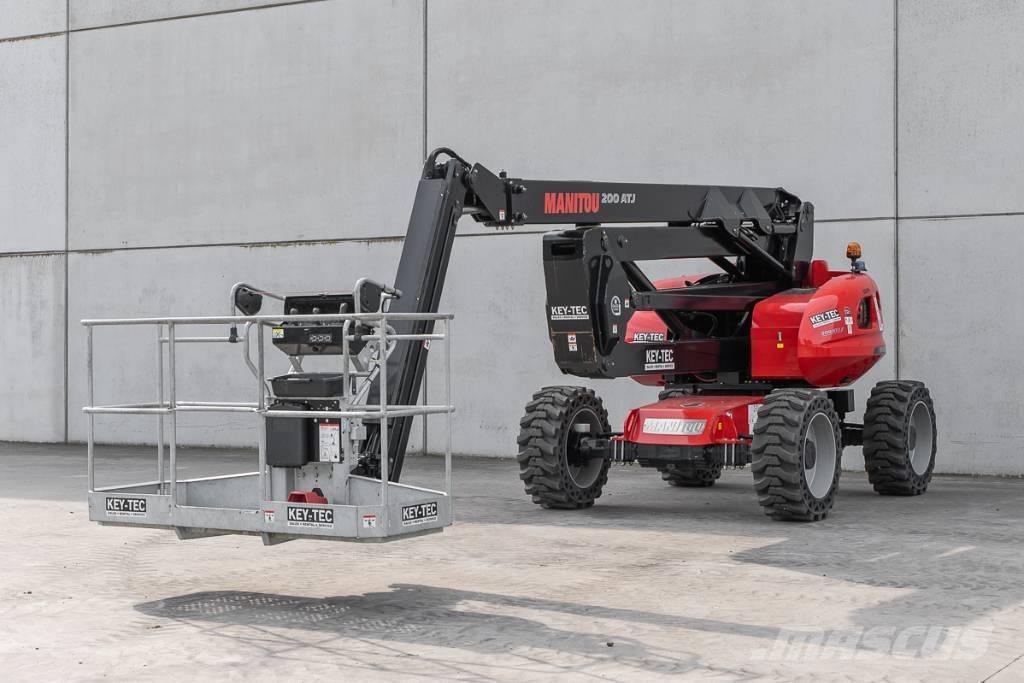 Manitou 200 ATJ Plataforma de trabajo articulada