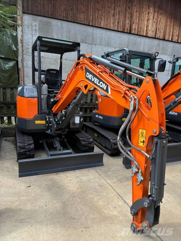 Develon DX 27 Z-7 Mini excavadoras < 7t