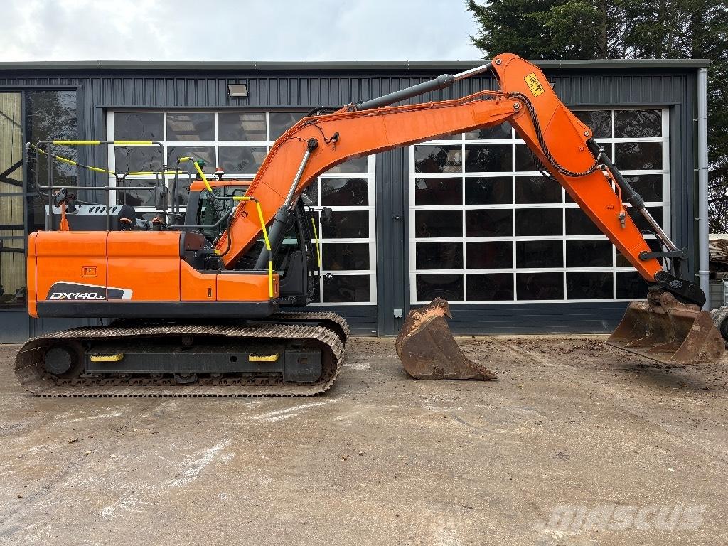 Doosan DX 140 LC Excavadoras de cadenas