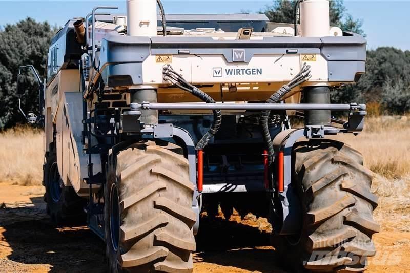 Wirtgen WR240 Otros camiones