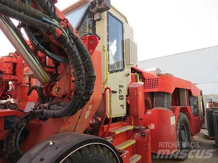 Sandvik DT 821 SC Perforadoras de superficie