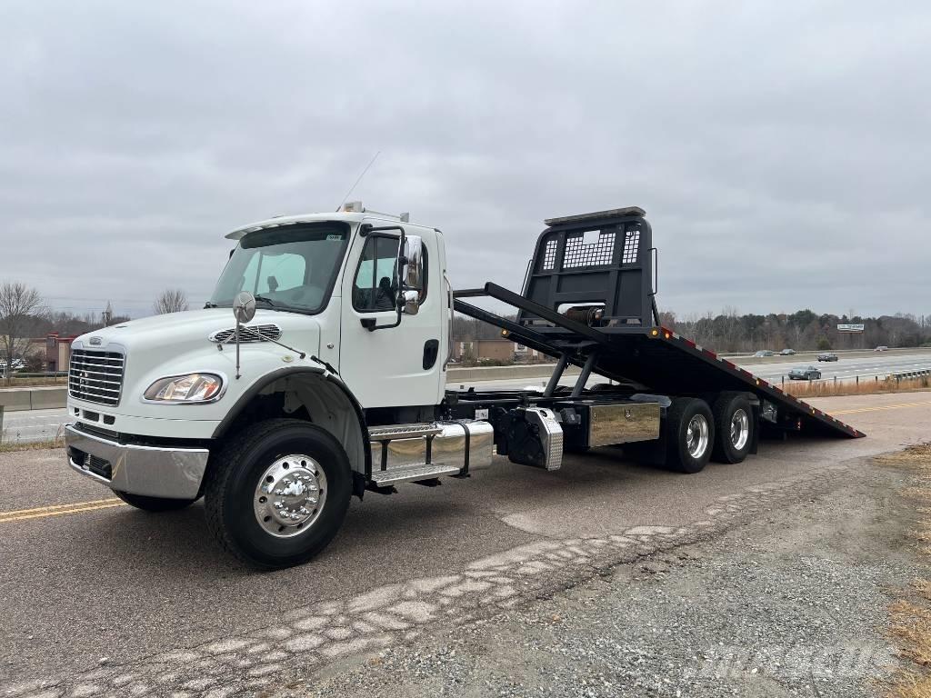 Freightliner M2 Grúas de vehículo