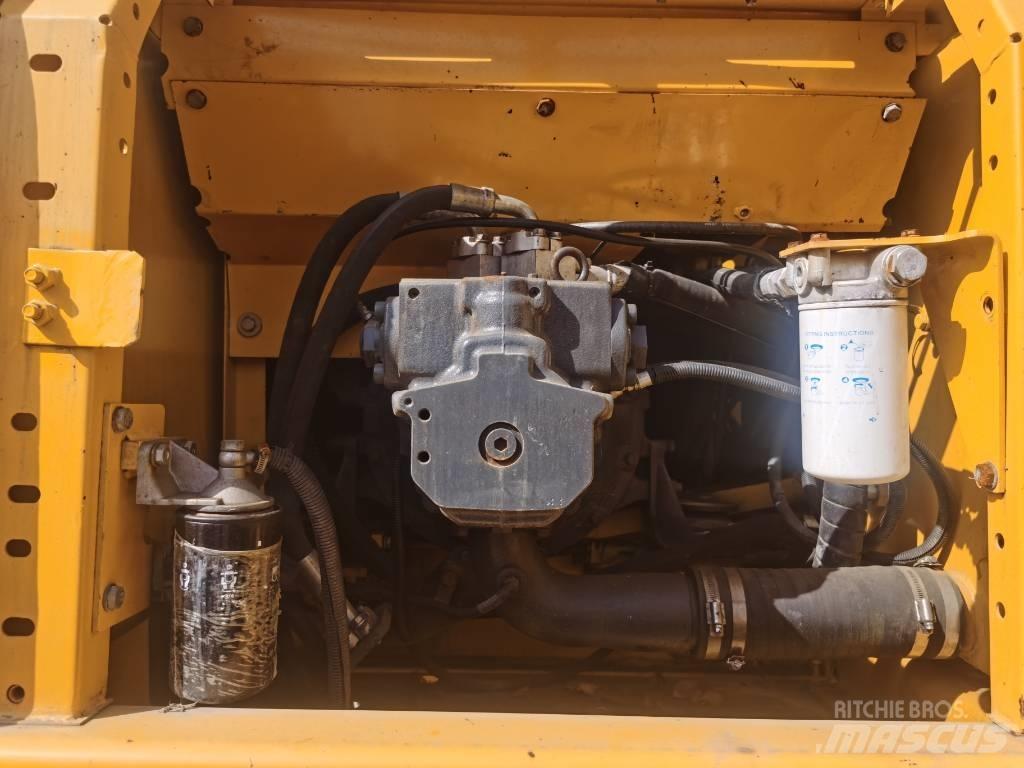 Komatsu PC 220-7 Excavadoras de cadenas