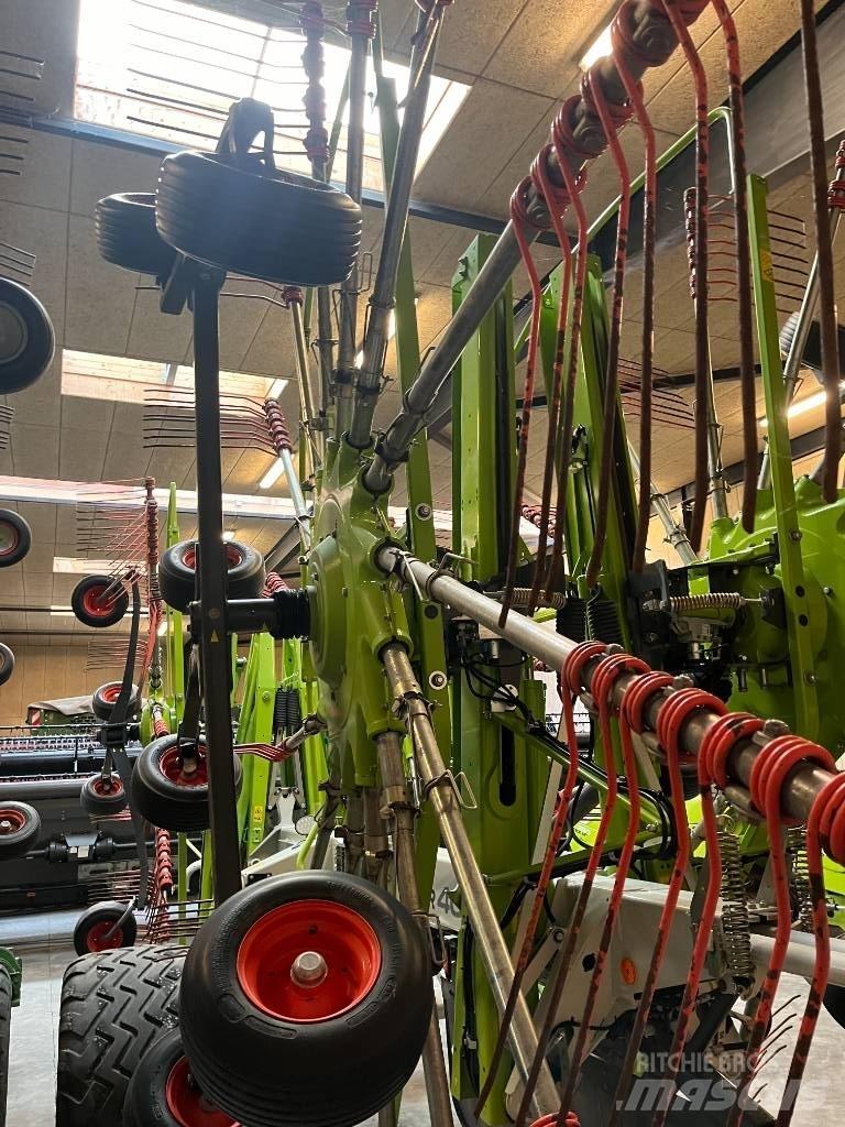 CLAAS Liner 4000 HHV Rastrillos y henificadores