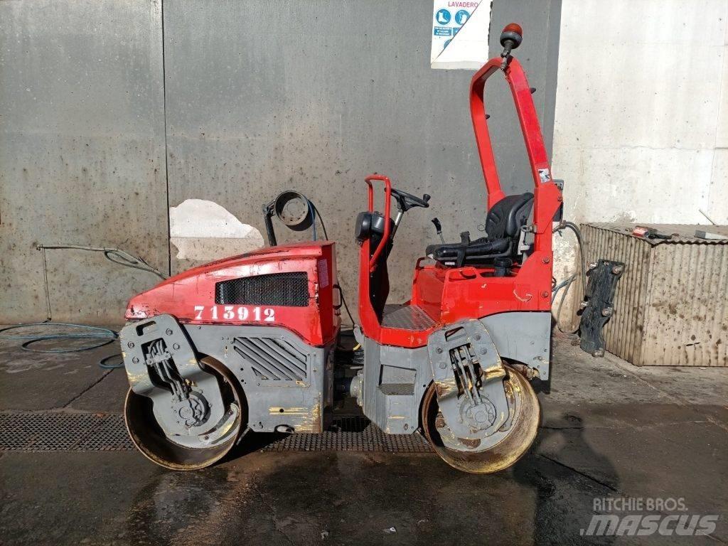 Bomag BW 100 AD-4 Rodillos de doble tambor