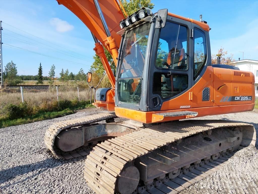 Doosan DX 225 LC Excavadoras de cadenas