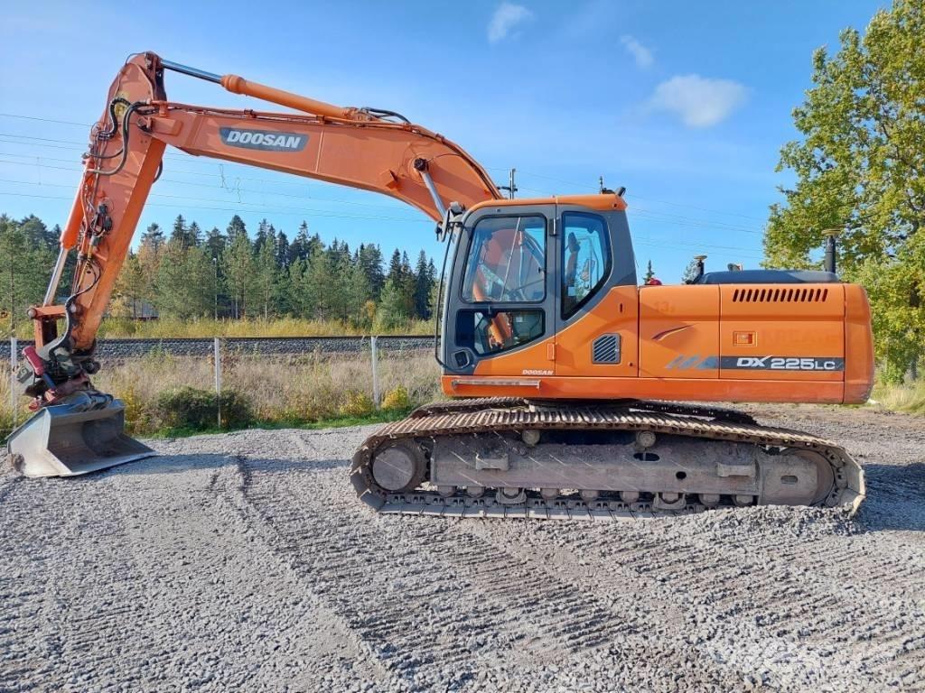 Doosan DX 225 LC Excavadoras de cadenas