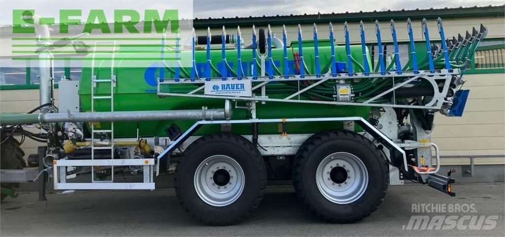 Bauer Poly 131 Remolques esparcidores de estiércol