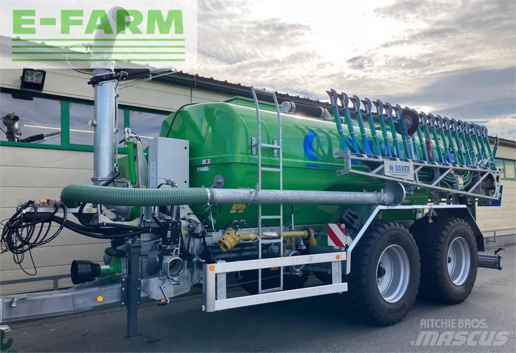 Bauer Poly 131 Remolques esparcidores de estiércol