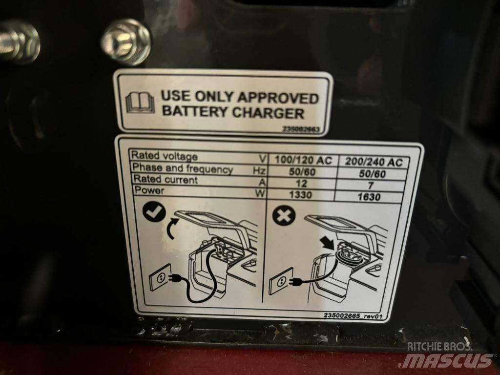 CASE CX 15 EV Mini excavadoras < 7t