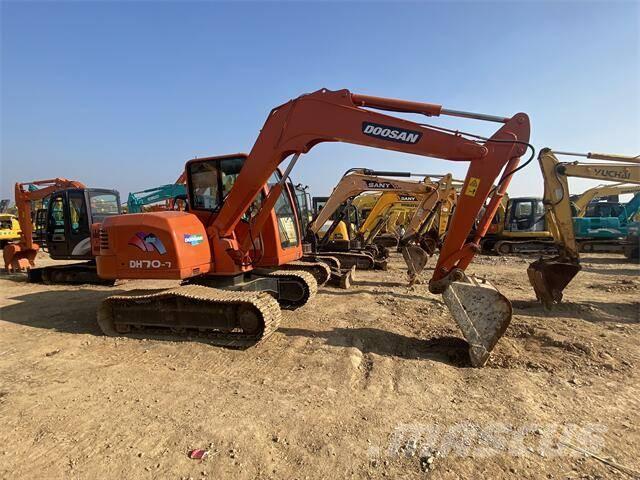 Doosan DH70-7 Excavadoras de cadenas