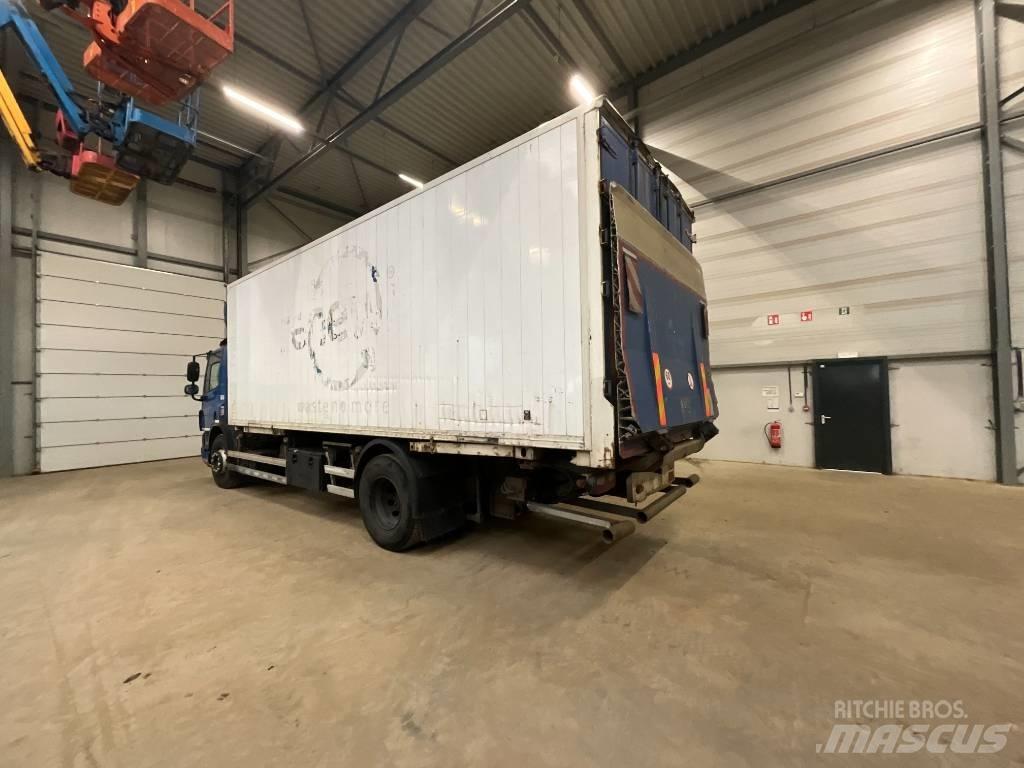 DAF CF 75.310 Camiones caja cerrada