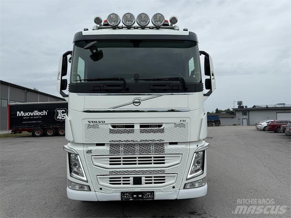 Volvo FH 540 8X4 Camiones polibrazo