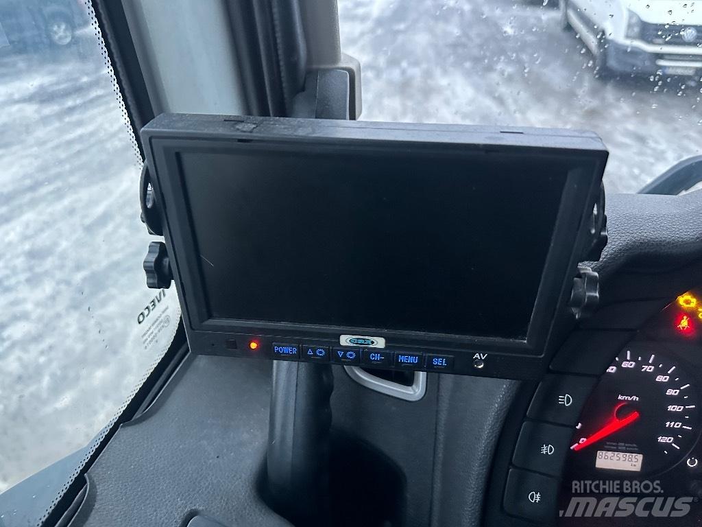 Iveco X-Way 560 8x2 Camiones polibrazo