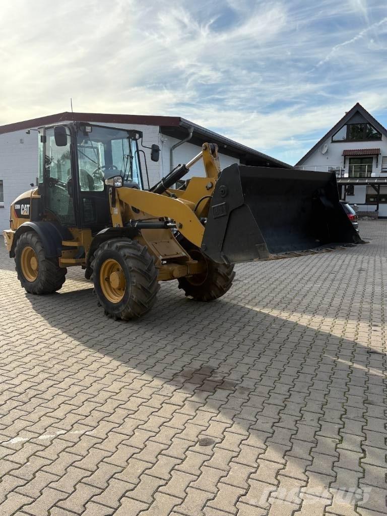 CAT 908M Cargadoras sobre ruedas