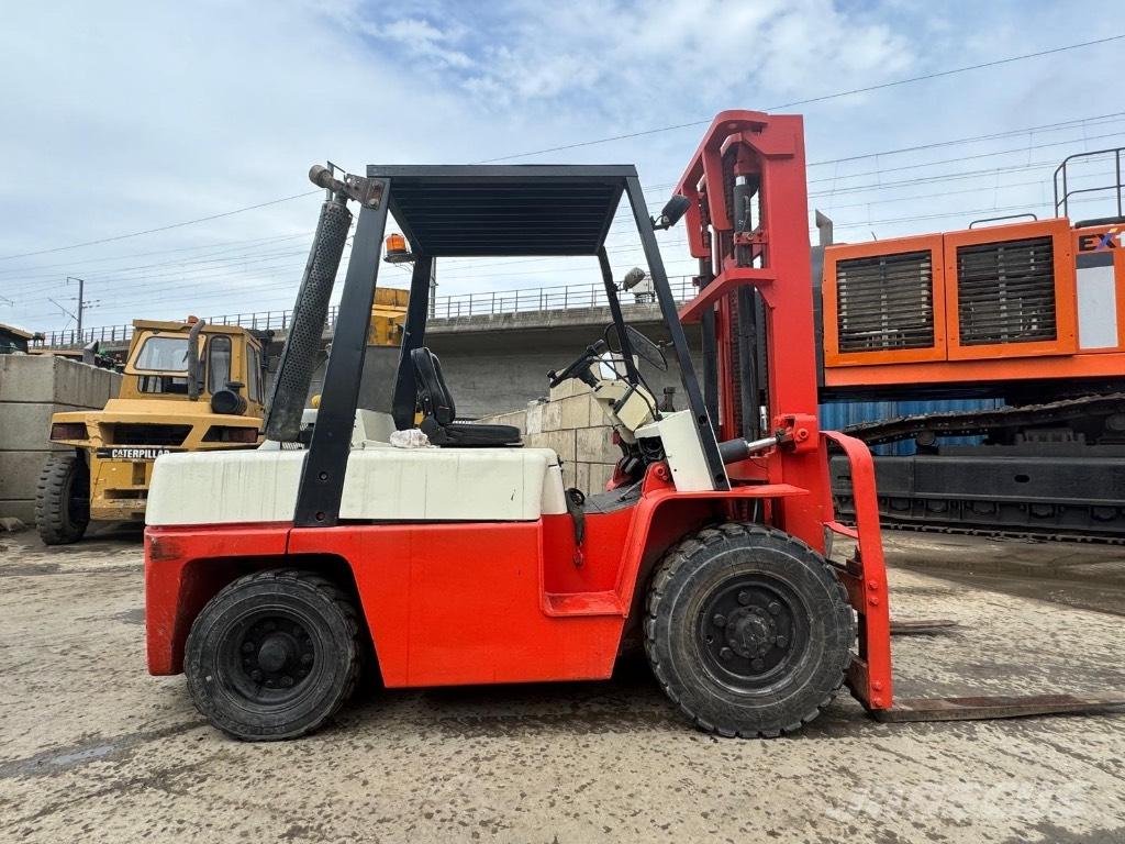 Nissan WF03A35U Carretillas diesel