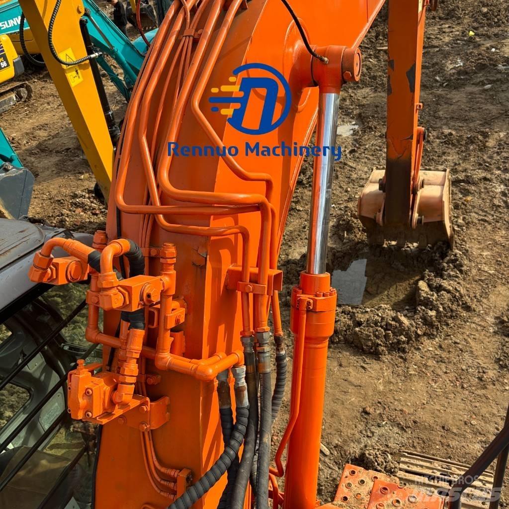 Hitachi ZX 135 US Excavadoras de cadenas