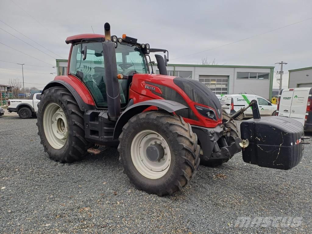 Valtra T 234 Tractores