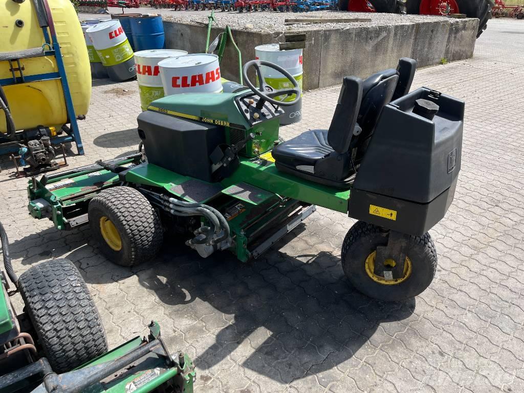 John Deere 2653 Tractores corta-césped