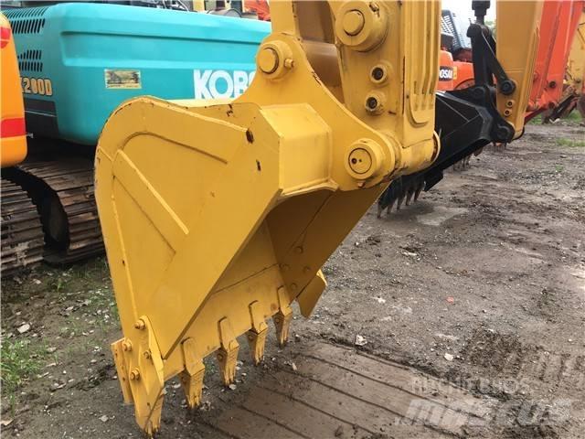 Komatsu PC 200-8 Excavadoras de cadenas