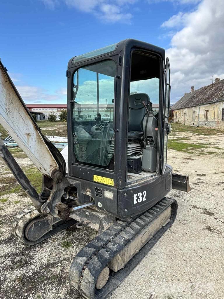 Bobcat E 32 Mini excavadoras < 7t