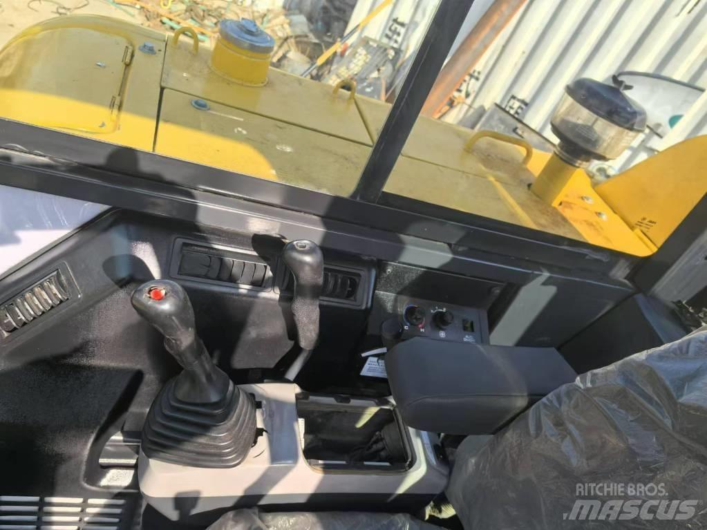 Komatsu PC 58 Excavadoras de cadenas