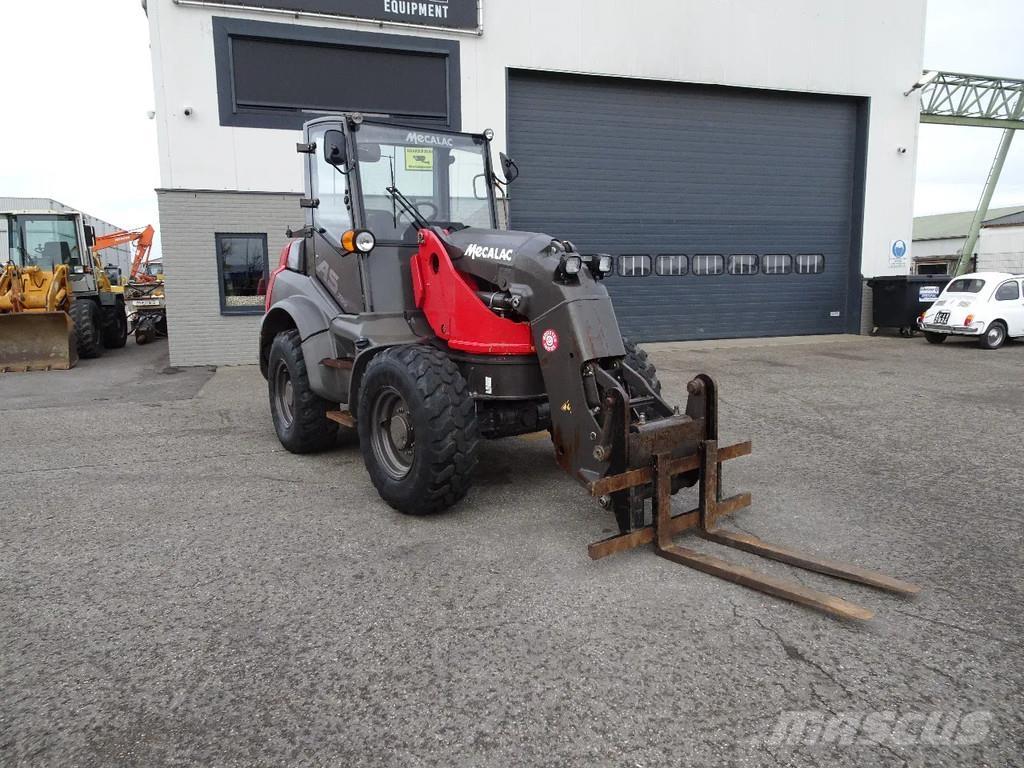 Mecalac AS700 Cargadoras sobre ruedas