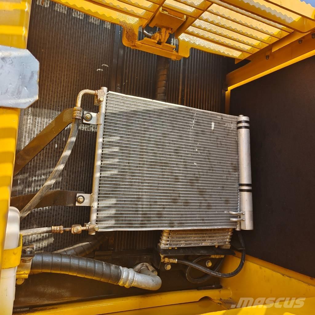 Komatsu PC 200 Excavadoras de cadenas