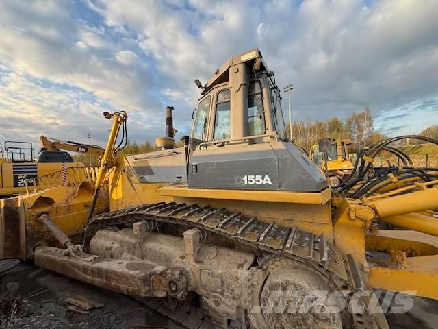 Komatsu D 155 A-3 Buldozer sobre oruga