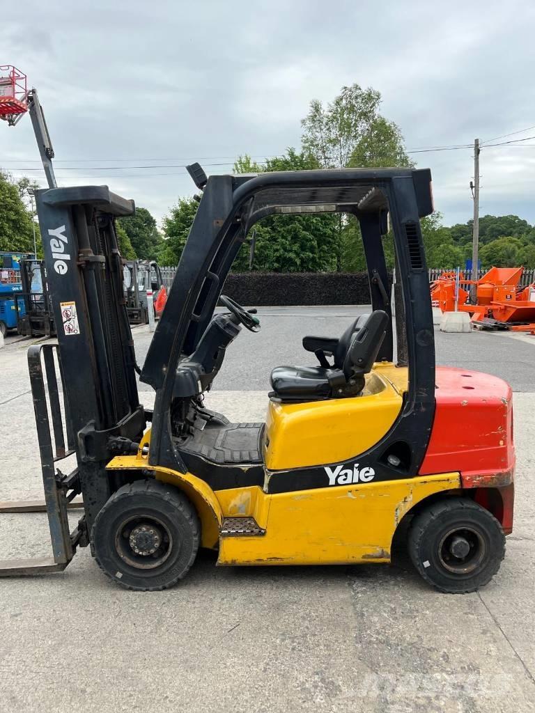 Yale GDP 25 VX Carretillas diesel